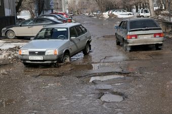 Владимир Городецкий потребовал качественно и оперативно отремонтировать дороги